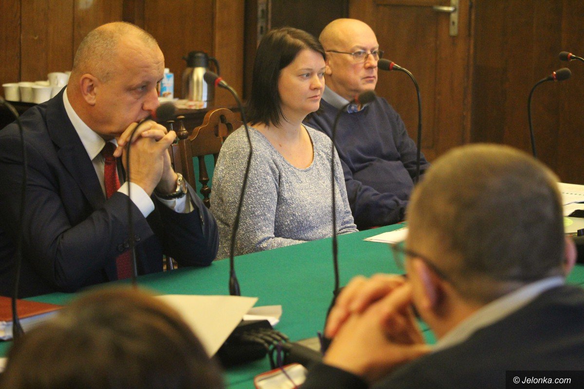 dziura-finansowa-w-oswiacie-coraz-wieksza-foto-72388