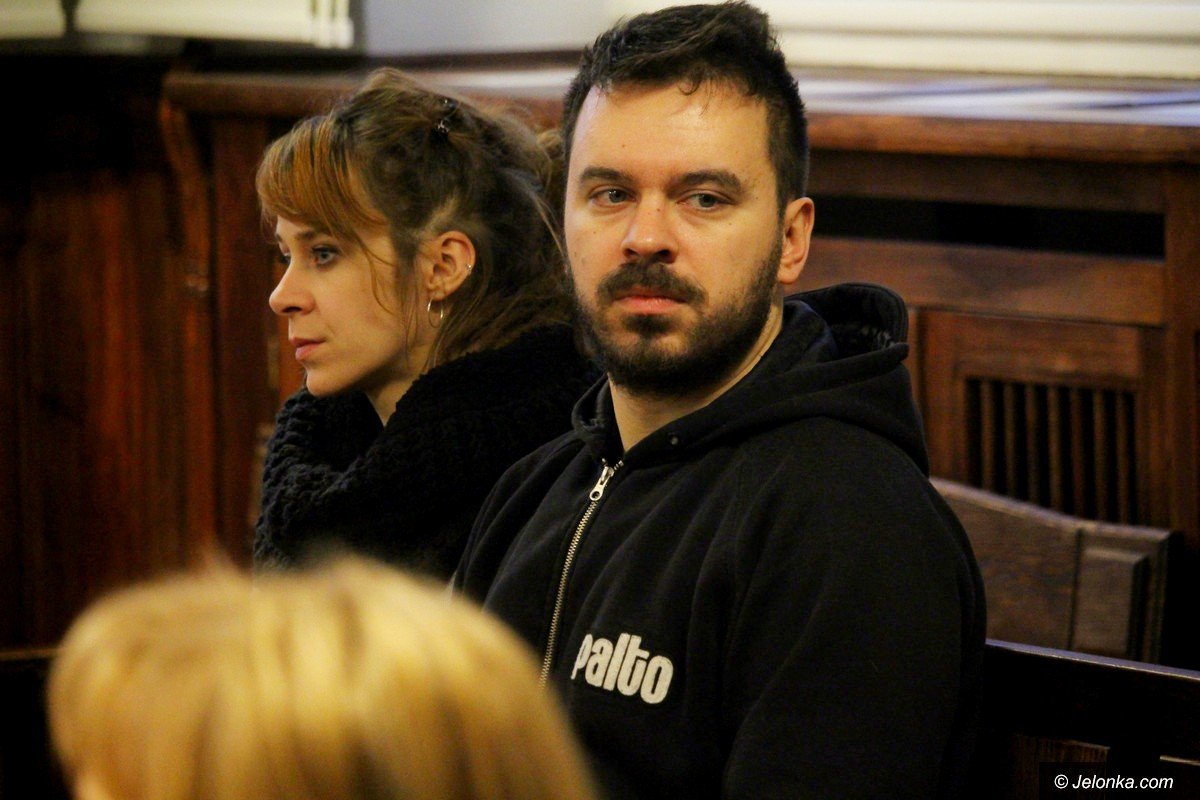 na-awie-oskarzonych-za-pomoc-bliskim-foto-72405