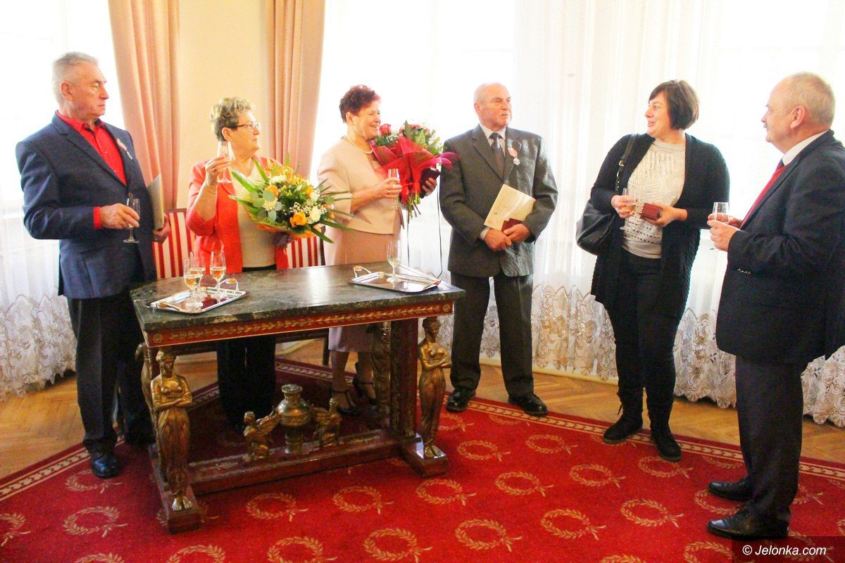 kolejne-pary-z-medalami-od-prezydenta-rp-foto-72425