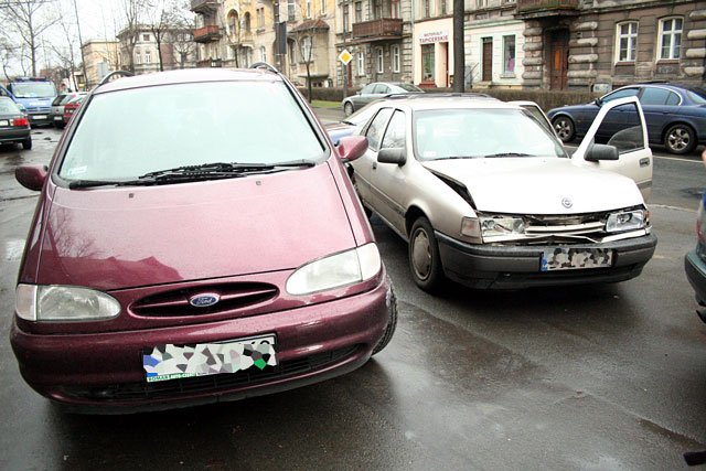 Stróże prawa przewidują, że fotoradar zmniejszy liczbę wypadków. Nie znaczy to, że wszystkie spowodowane są nadmierną prędkością. Na zatłoczonej ul. Wojska Polskiego często dochodzi do stłuczek z powodu nieostrożności ki