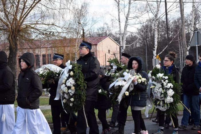 ostatnie-pozegnanie-tragicznie-zmarych-dzieci-foto-72447