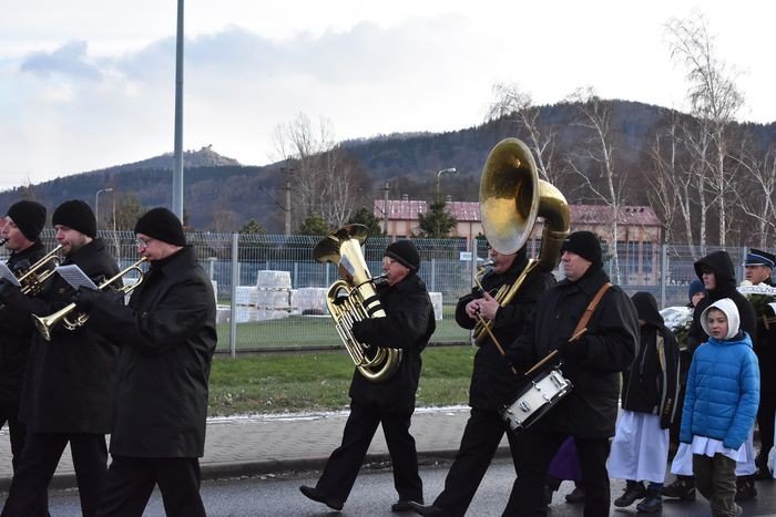 ostatnie-pozegnanie-tragicznie-zmarych-dzieci-foto-72447
