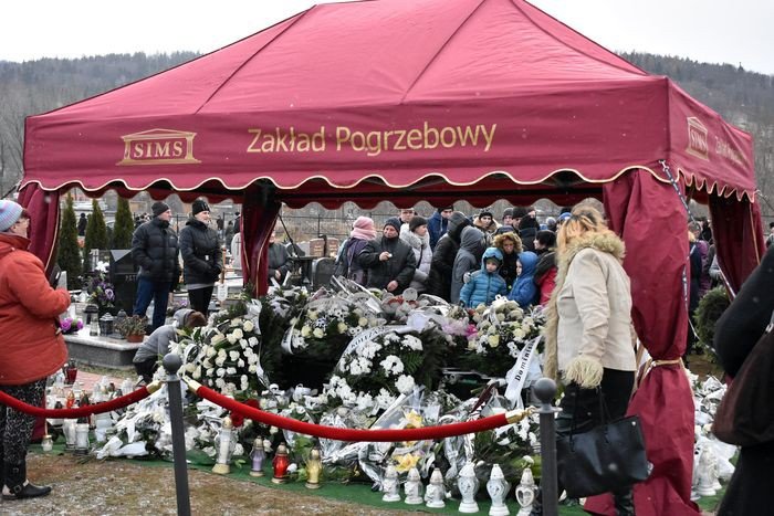 ostatnie-pozegnanie-tragicznie-zmarych-dzieci-foto-72447