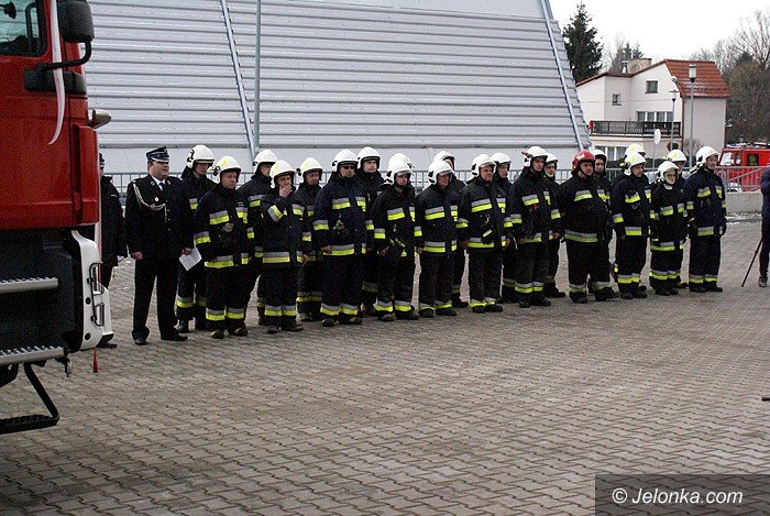 nowy-woz-strazacki-w-jezowie-sudeckim-foto-72454