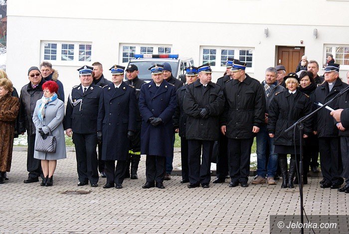 nowy-woz-strazacki-w-jezowie-sudeckim-foto-72454
