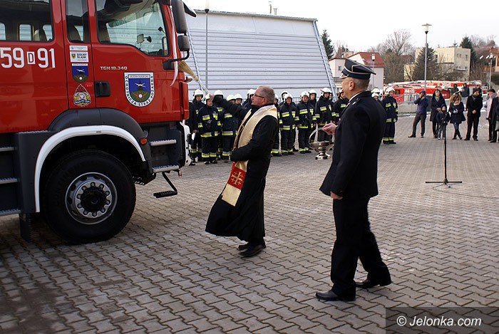 nowy-woz-strazacki-w-jezowie-sudeckim-foto-72454