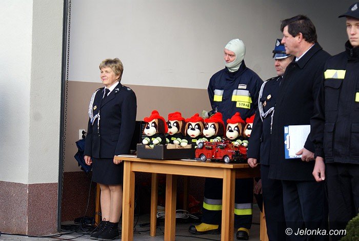 nowy-woz-strazacki-w-jezowie-sudeckim-foto-72454