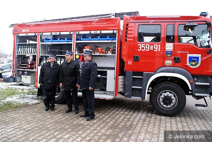 nowy-woz-strazacki-w-jezowie-sudeckim-foto-72454