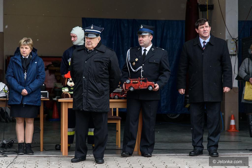 nowy-woz-strazacki-w-jezowie-sudeckim-foto-72454