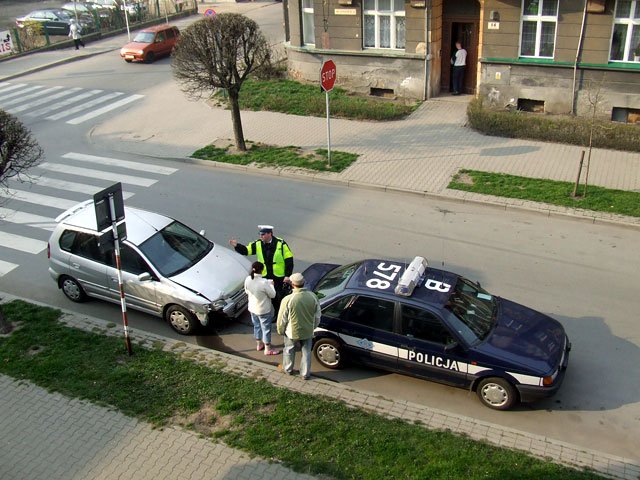 Skutki zajścia byłyby dużo gorsze, gdyby auta jechały szybciej.