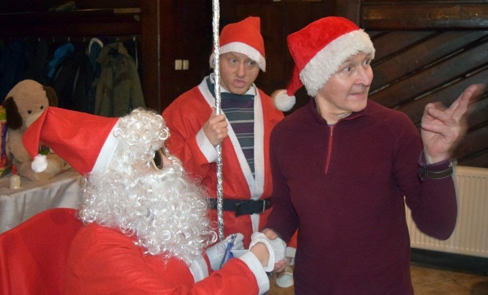 mikoaj-odwiedzi-janowicki-dps-foto-72468