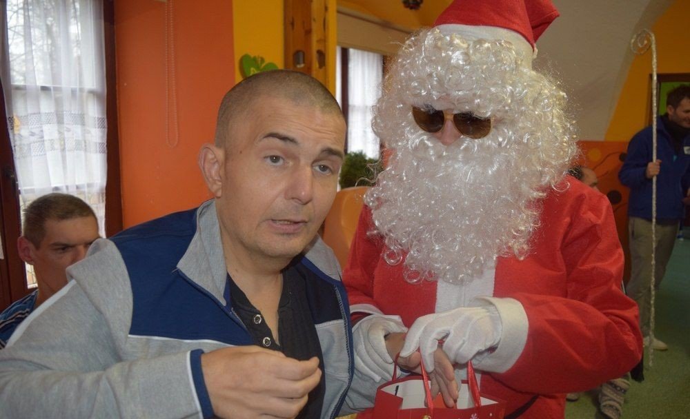mikoaj-odwiedzi-janowicki-dps-foto-72468