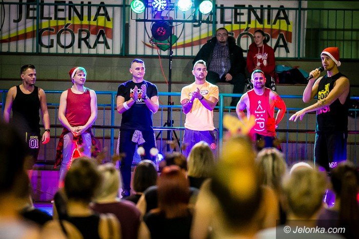 eksplozja-endorfin-dzieki-mikoajkowej-zumbie-foto-72471