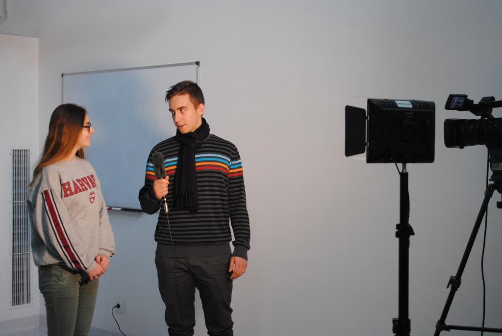 uczniowie-norwida-przed-kamera-foto-72492