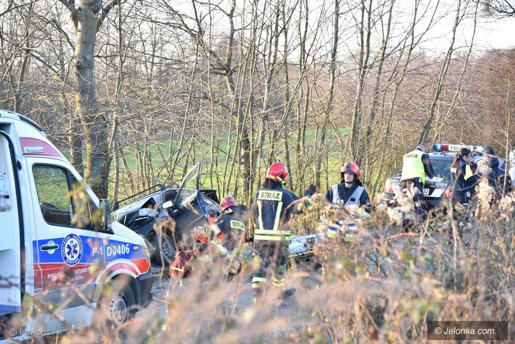 tragiczny-wypadek-miedzy-komarnem-i-radomierzem-aktualizacja-foto-72535