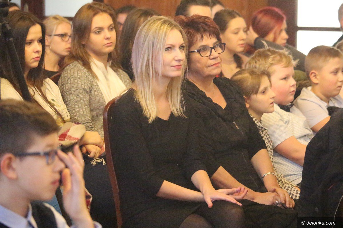 wspolne-koledowanie-studentow-z-dziecmi-foto-72540