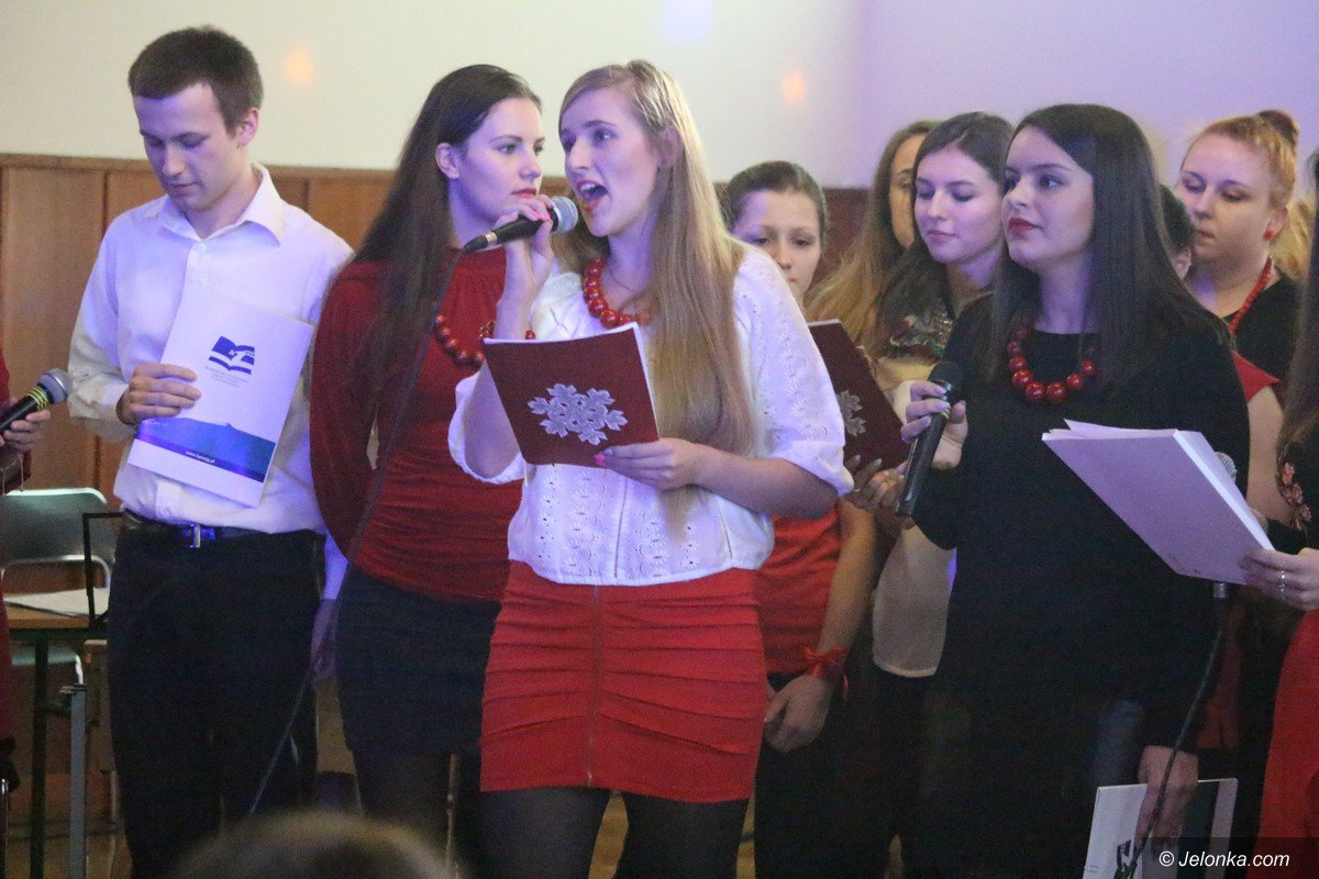 wspolne-koledowanie-studentow-z-dziecmi-foto-72540
