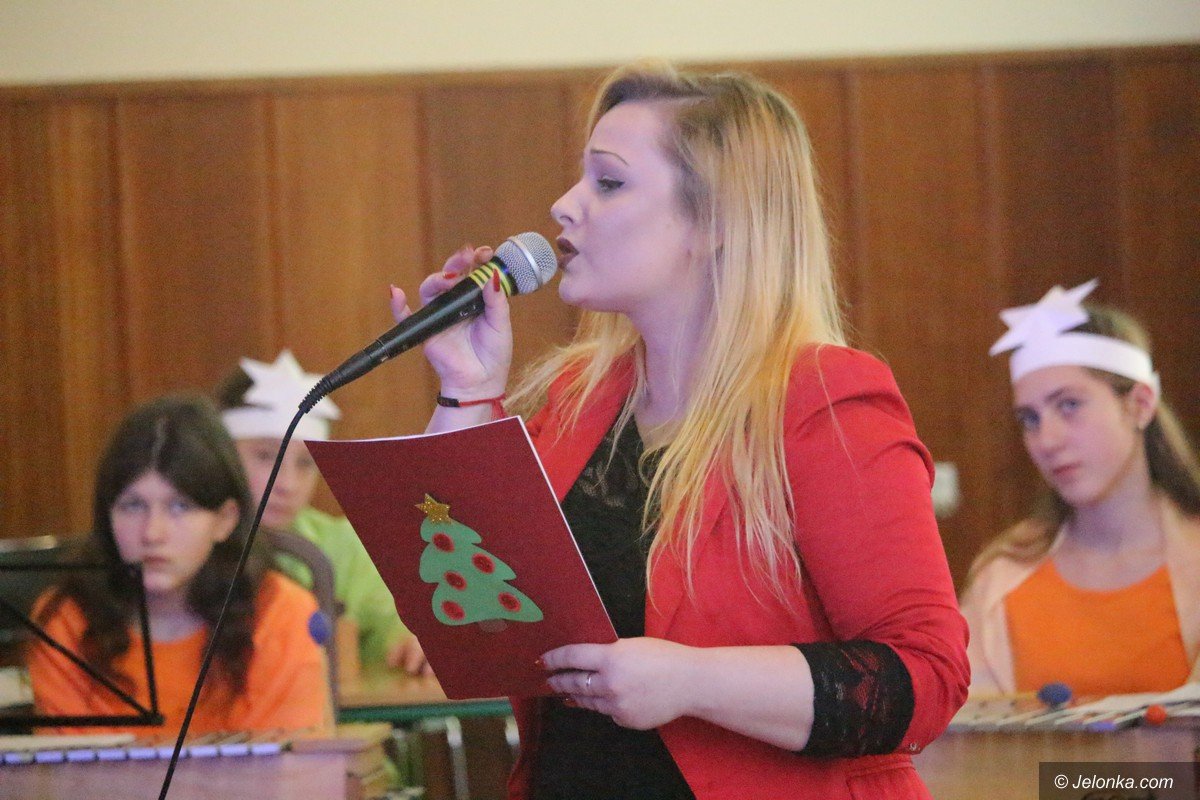 wspolne-koledowanie-studentow-z-dziecmi-foto-72540