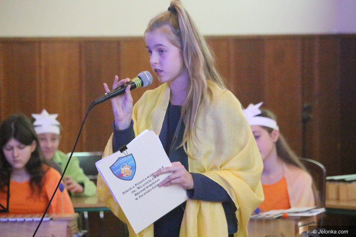 wspolne-koledowanie-studentow-z-dziecmi-foto-72540