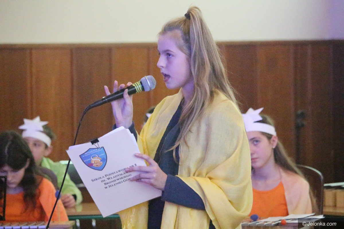 wspolne-koledowanie-studentow-z-dziecmi-foto-72540