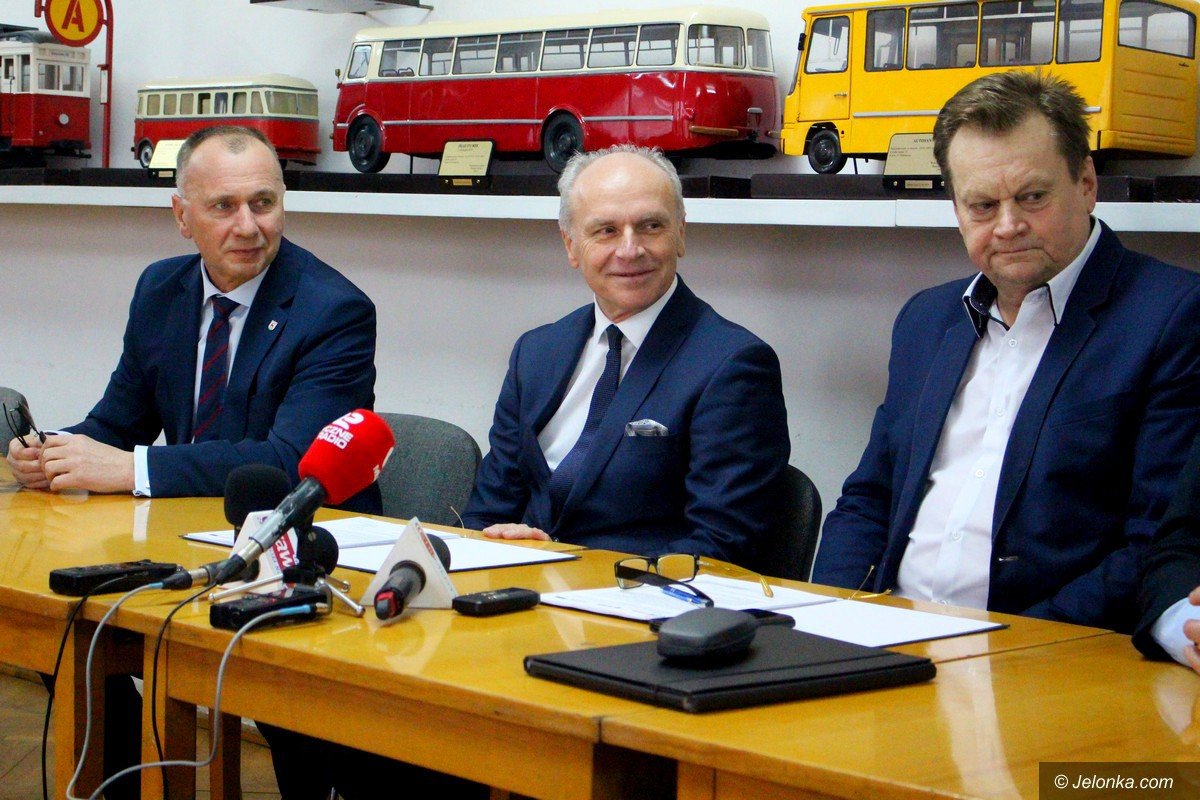umowa-na-nowe-autobusy-podpisana-foto-72574
