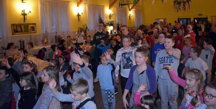 swiateczne-spotkanie-rodzin-foto-72587