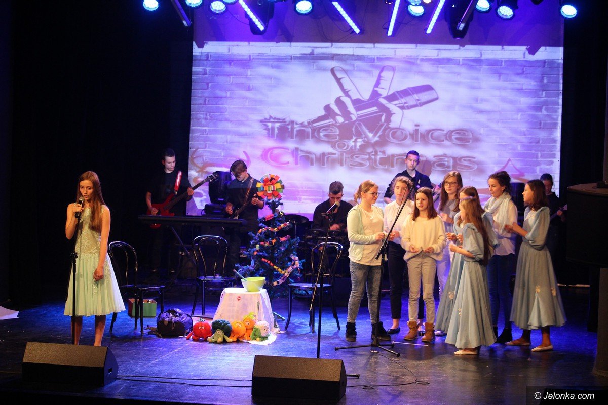 swiateczne-przesanie-w-spektaklu-uczniow-sp-11-foto-72589