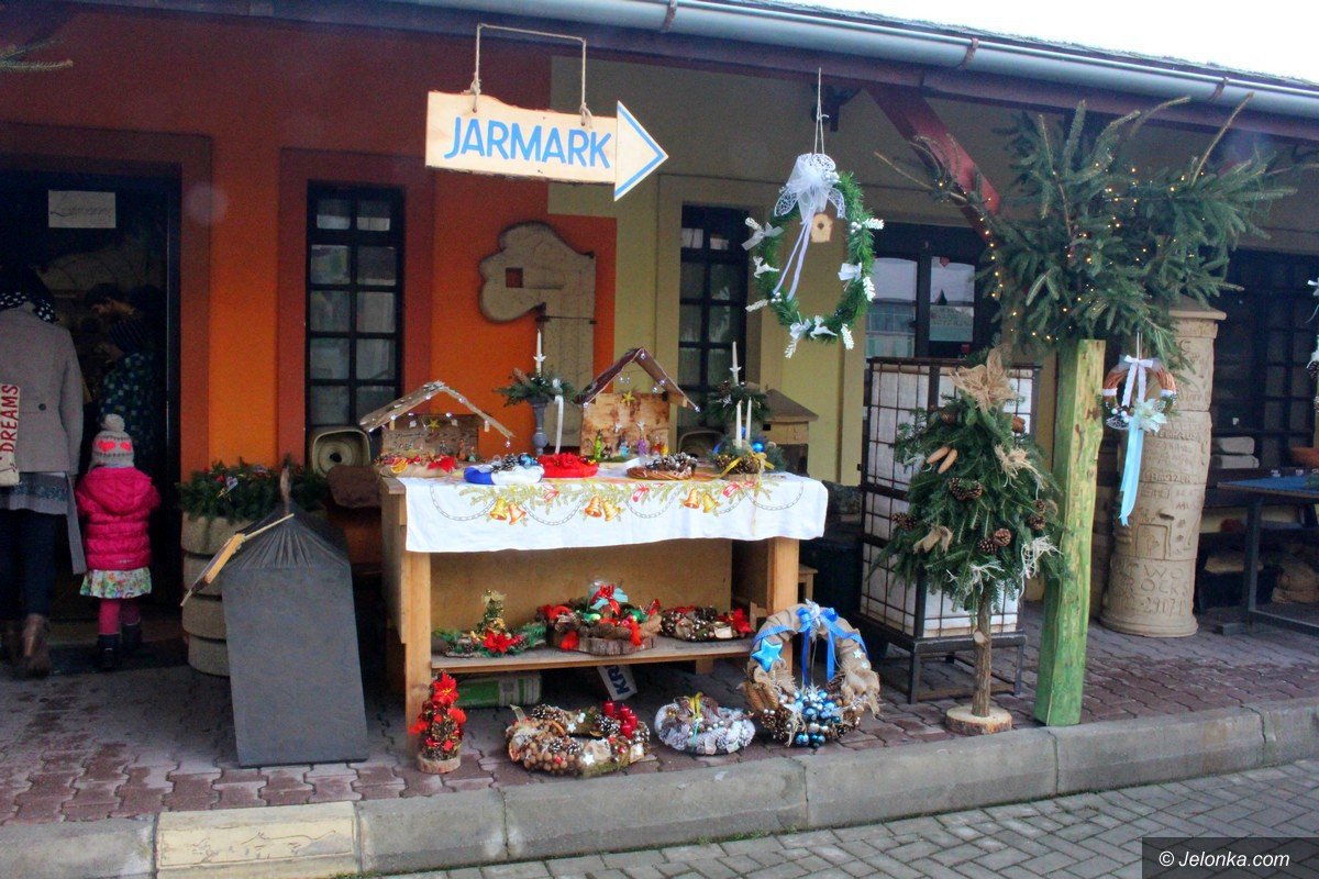 swiateczny-klimat-na-jarmarku-w-jck-foto-72604