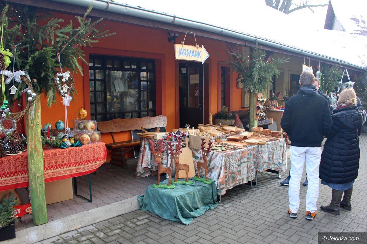 swiateczny-klimat-na-jarmarku-w-jck-foto-72604