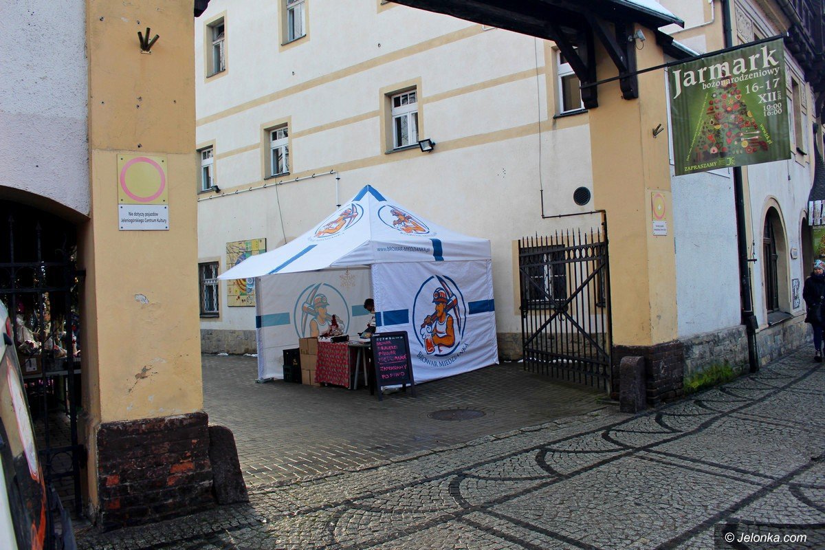 swiateczny-klimat-na-jarmarku-w-jck-foto-72604