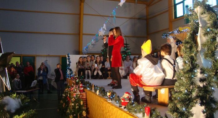 betlejemska-dobranocka-w-szkole-w-mikowie-foto-72622