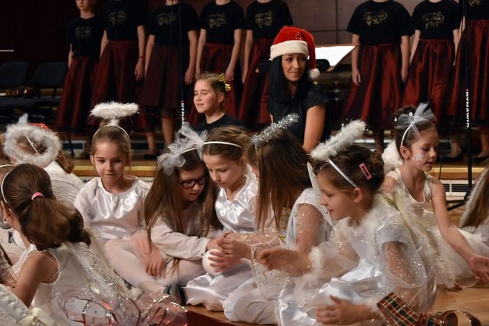 swiateczna-magia-na-koncercie-koled-foto-72656