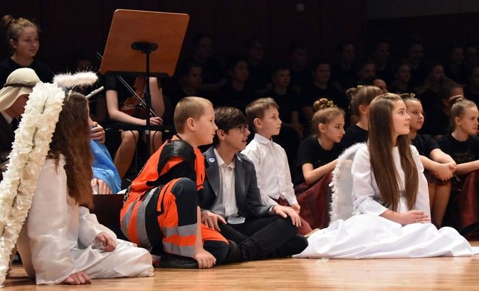 swiateczna-magia-na-koncercie-koled-foto-72656