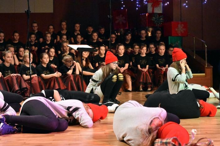 swiateczna-magia-na-koncercie-koled-foto-72656