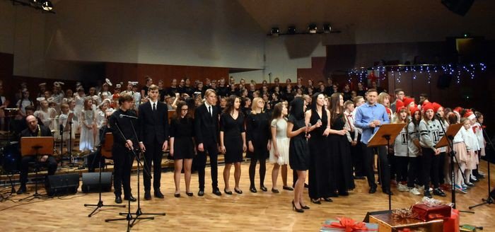 swiateczna-magia-na-koncercie-koled-foto-72656