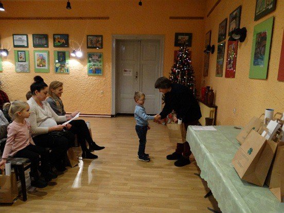 swiat-krasnali-w-jeleniogorskim-mdk-foto-72658