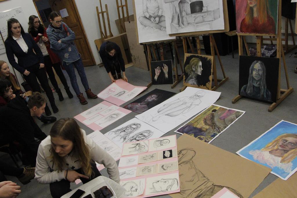 czas-wzmozonych-dziaan-artystycznych-w-rzemiosach-foto-72671