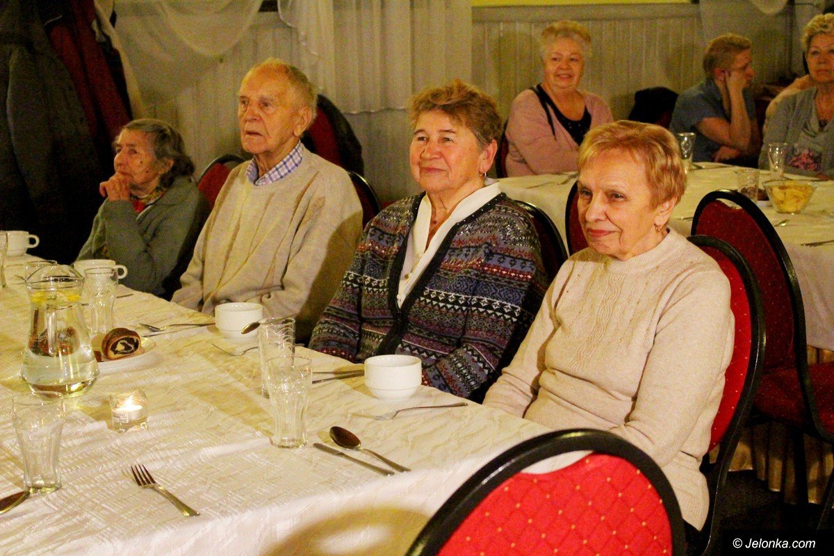 przy-wigilijnym-stole-nikt-nie-czu-sie-samotny-foto-72677