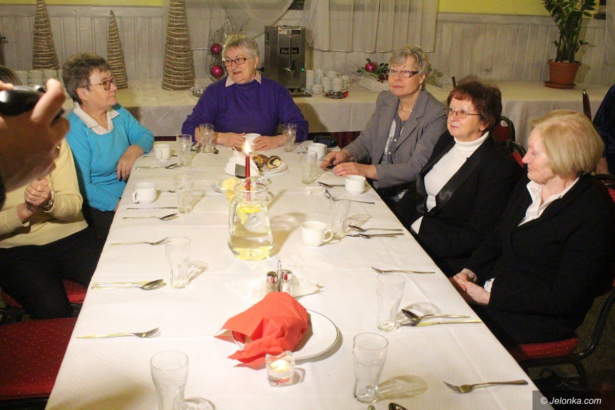 przy-wigilijnym-stole-nikt-nie-czu-sie-samotny-foto-72677