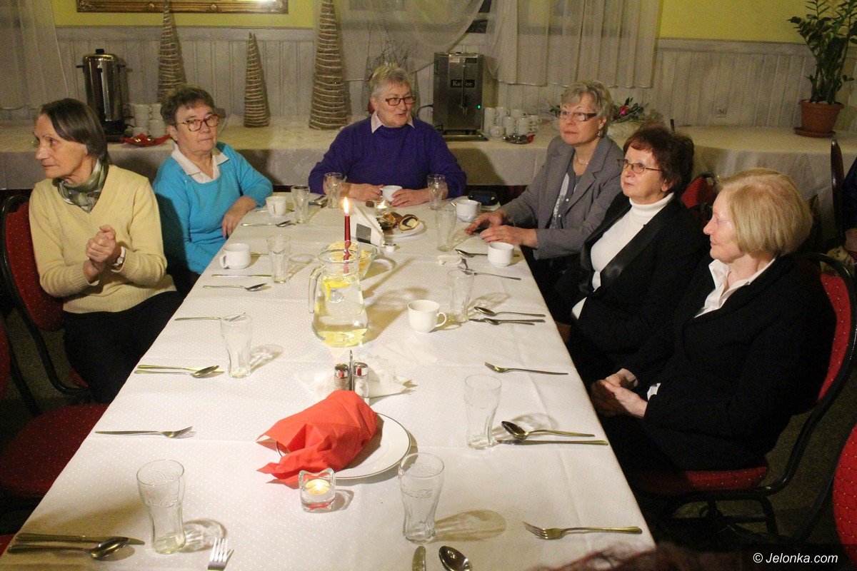 przy-wigilijnym-stole-nikt-nie-czu-sie-samotny-foto-72677