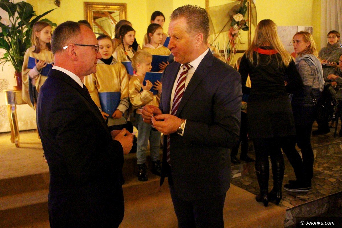 przy-wigilijnym-stole-nikt-nie-czu-sie-samotny-foto-72677