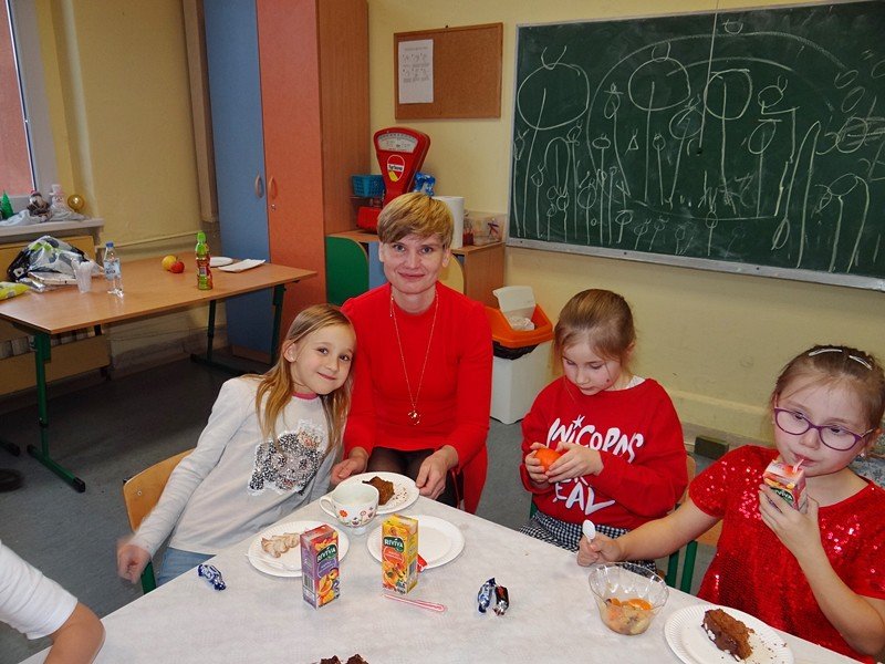 piekne-spotkanie-opatkowe-w-sp-15-foto-72691