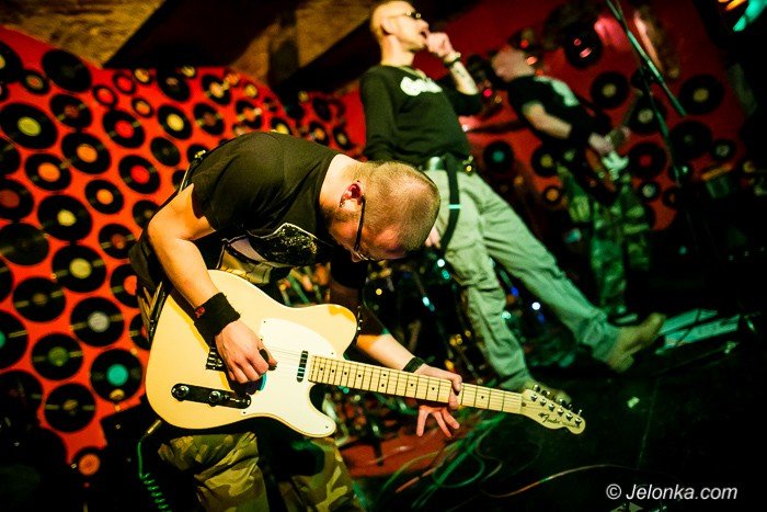 fort-bs-przyciagna-tumy-foto-72694