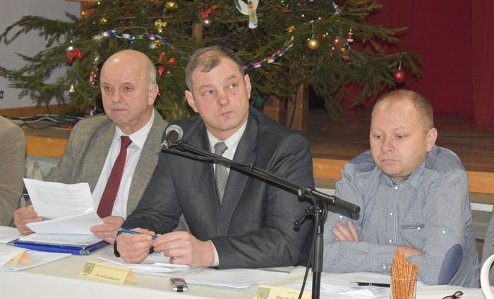 w-piechowicach-budzet-na-bogato-foto-72754