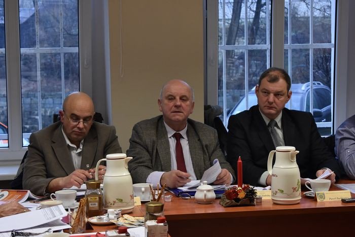 w-piechowicach-budzet-na-bogato-foto-72754