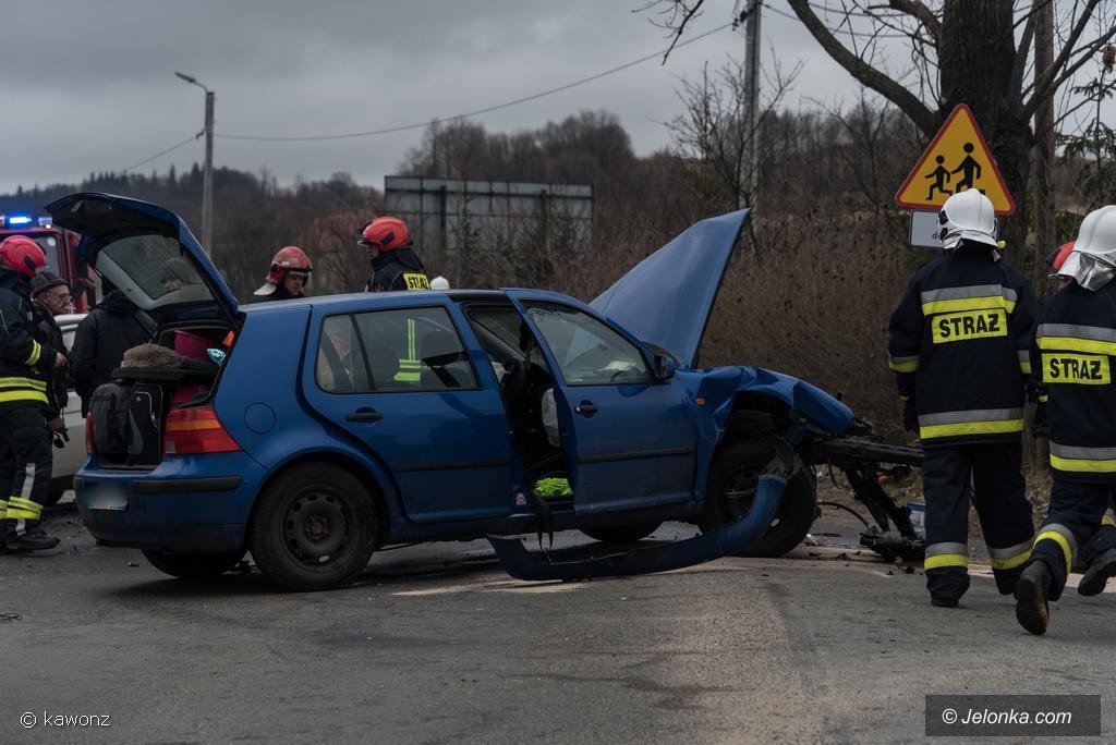 kolizja-trzech-aut-w-dziwiszowie-foto-72816