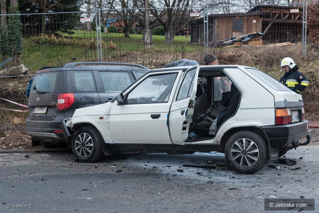 kolizja-trzech-aut-w-dziwiszowie-foto-72816