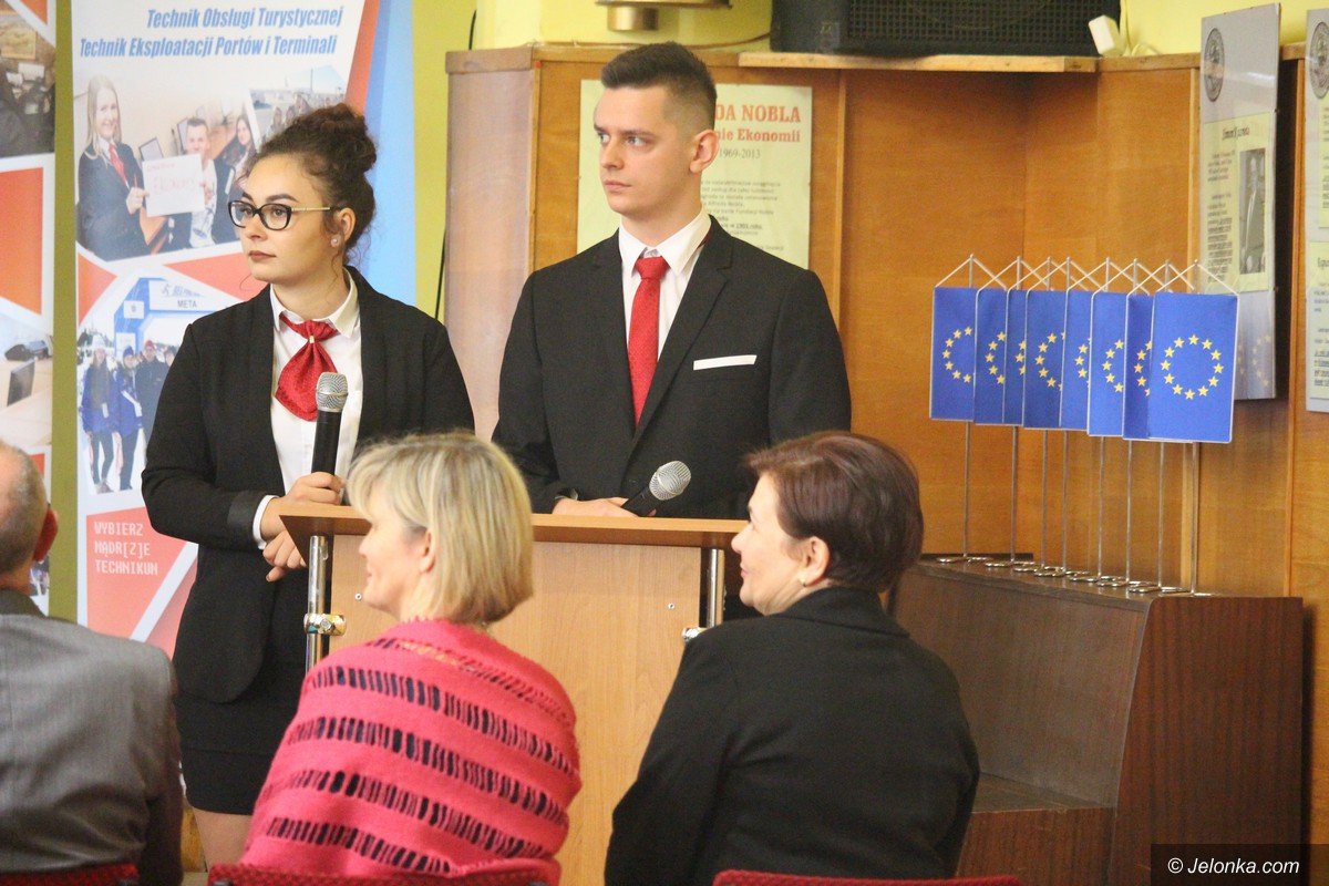 wykazywali-sie-wiedza-z-zakresu-turystyki-foto-72855