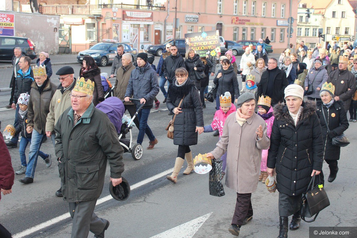 orszak-trzech-kroli-przyciagna-tumy-foto-72882