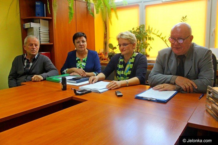 zwiazkowcy-z-oswiaty-popieraja-dziaania-radnych-foto-72955